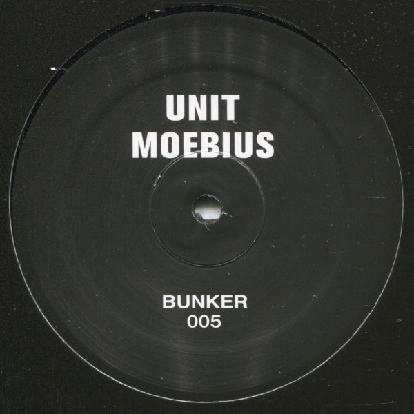 Unit Moebius: Bunker 005